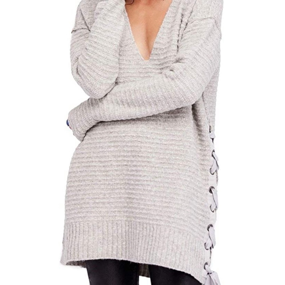 Never worn Free People V Neck Pullover